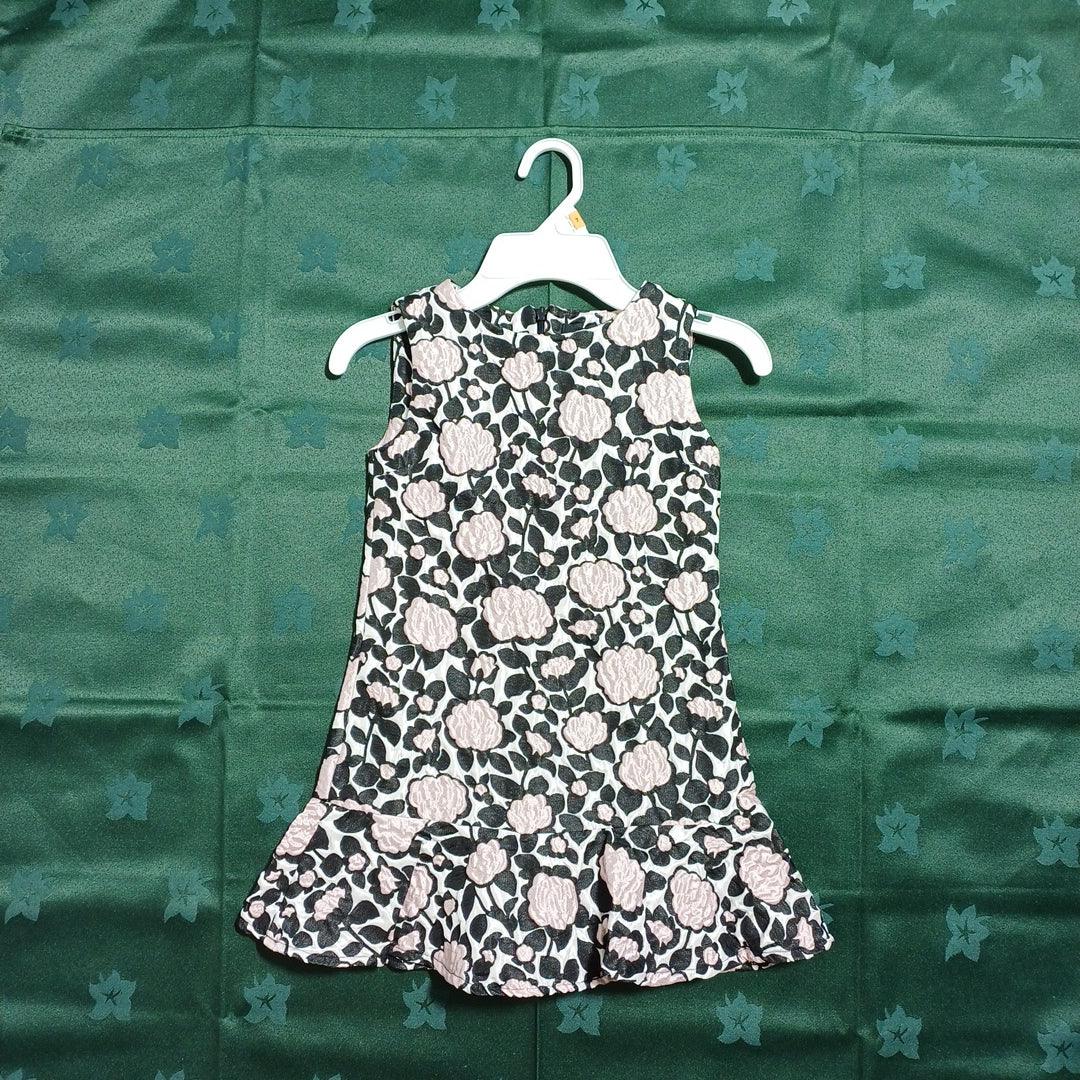 فستان إمبراطوري أسود مقاس XS 00030 للفتيات