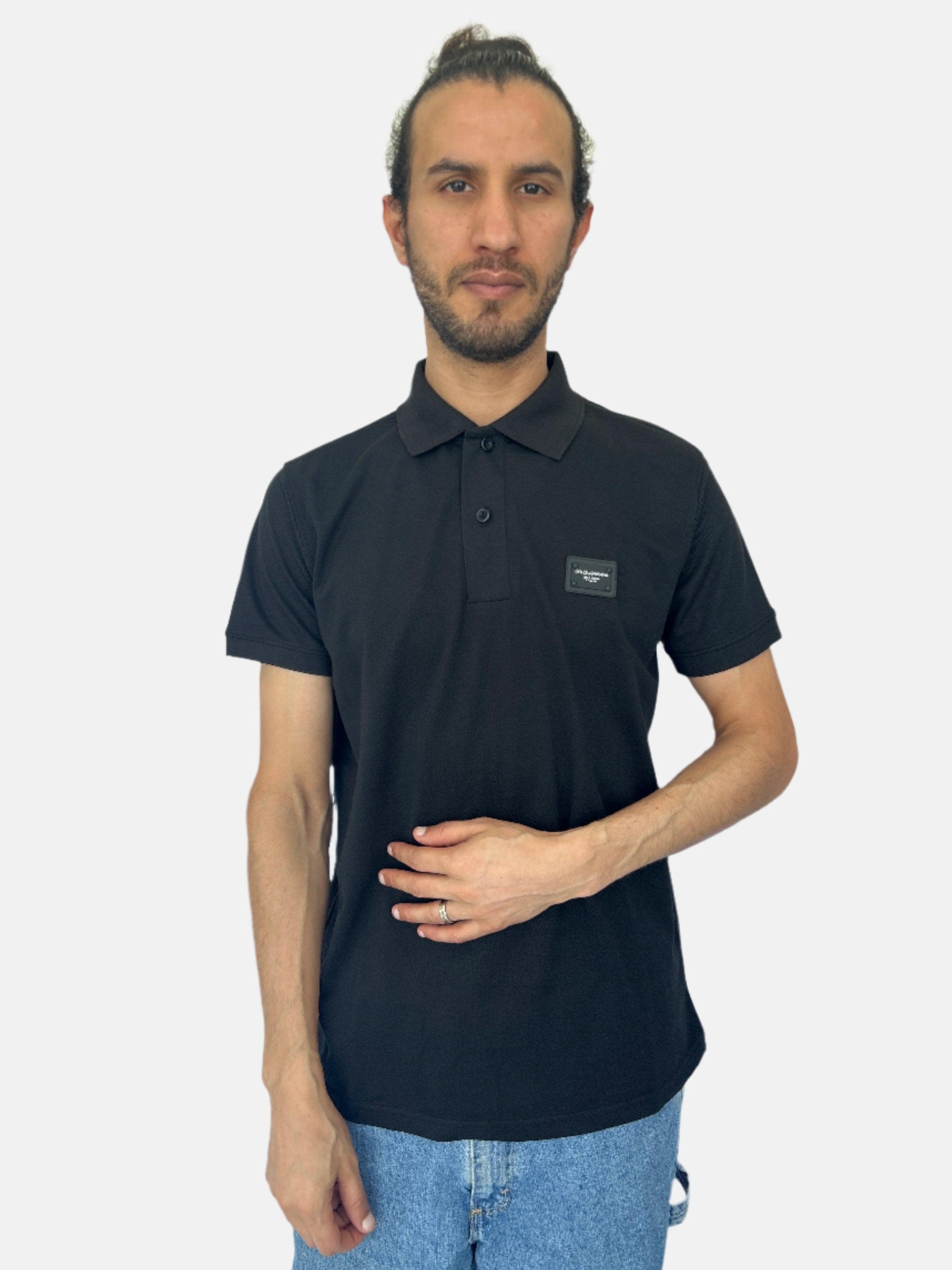 تي شيرت بولو بشعار DOLCE & GABBANA باللون الأسود