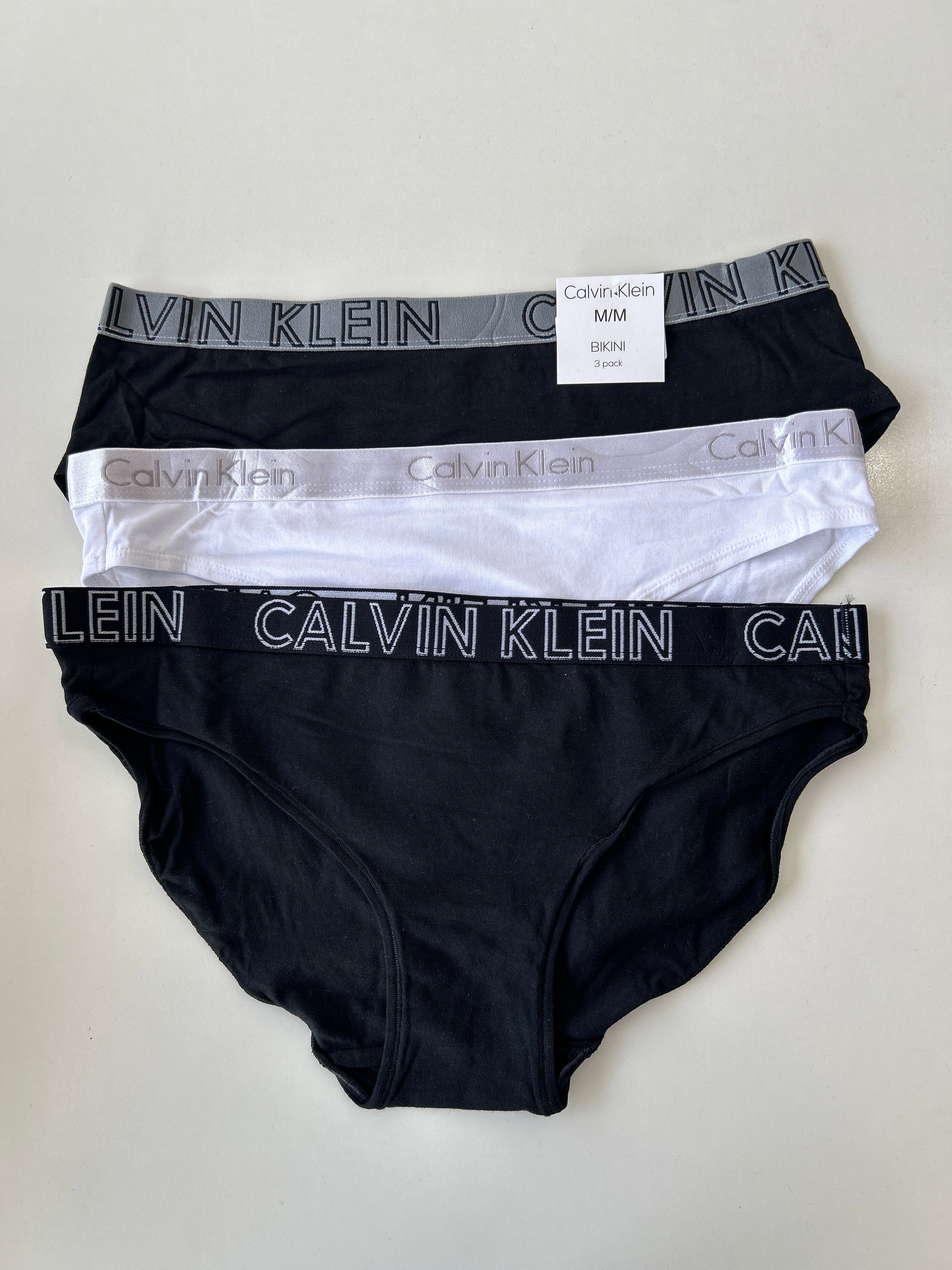 M Calvin Klein مجموعة من 3 قطع بيكيني داخلية