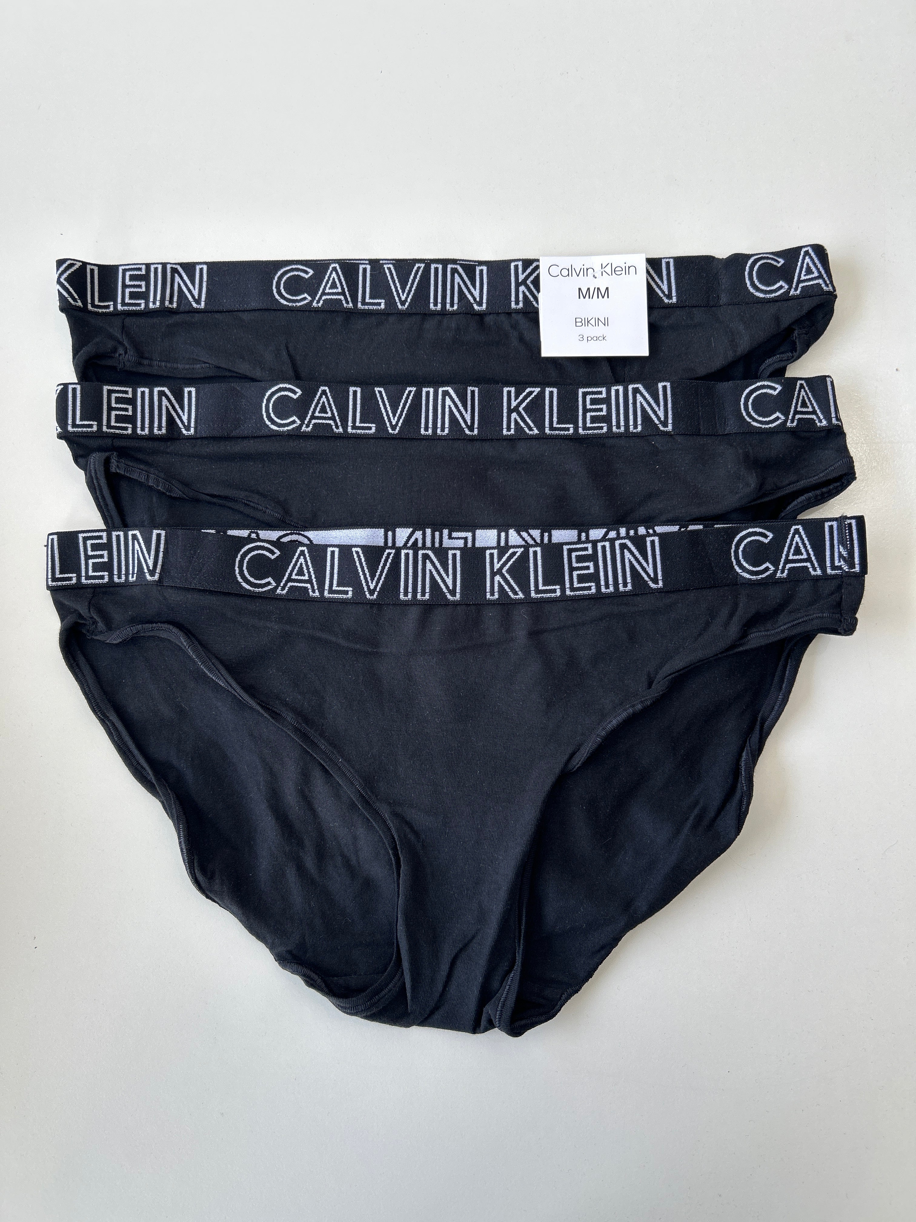 M Calvin Klein مجموعة من 3 قطع بيكيني داخلية