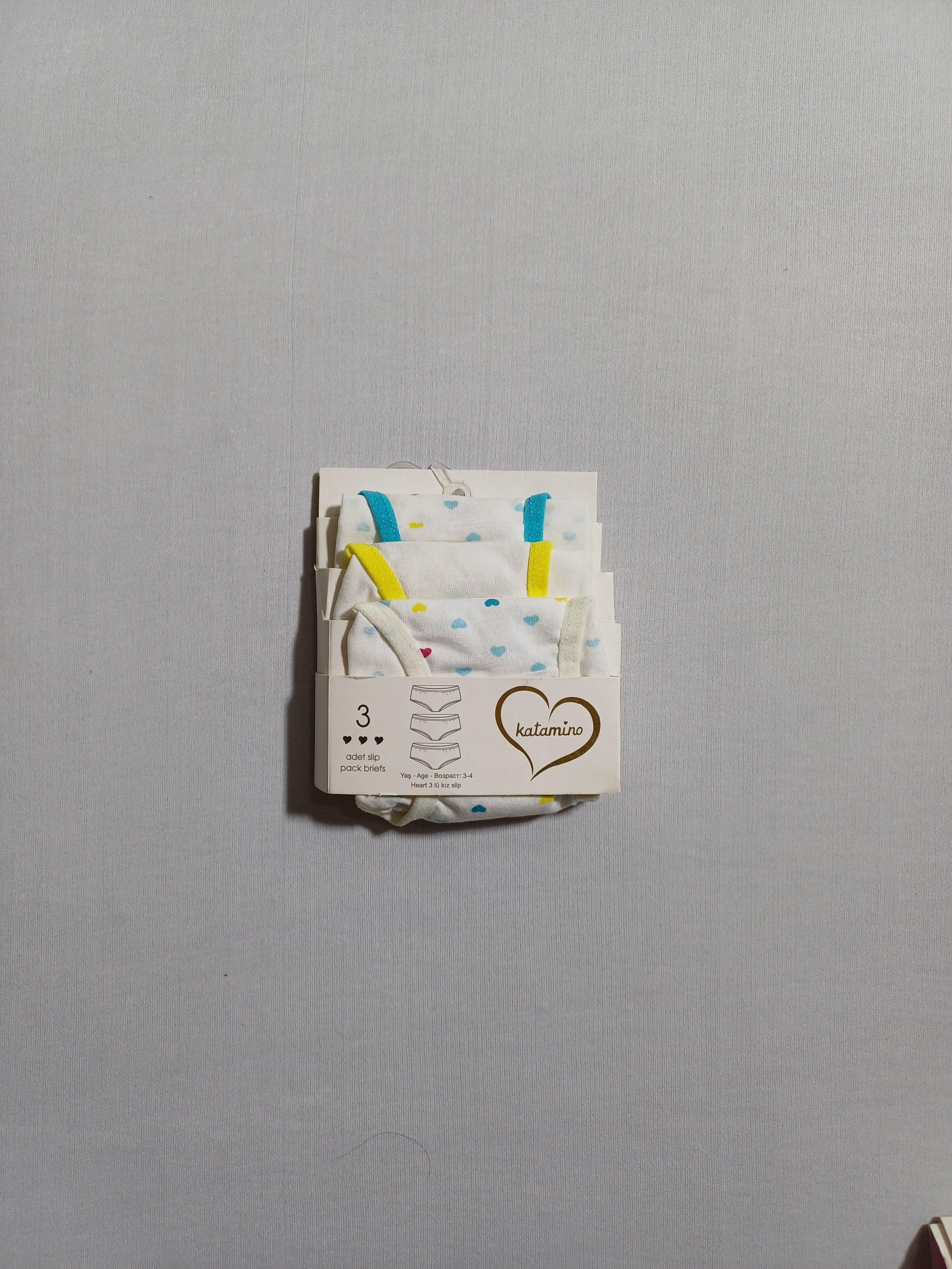 k128021 طقم ملابس داخلية للبنات على شكل قلب مكون من 3 قطع