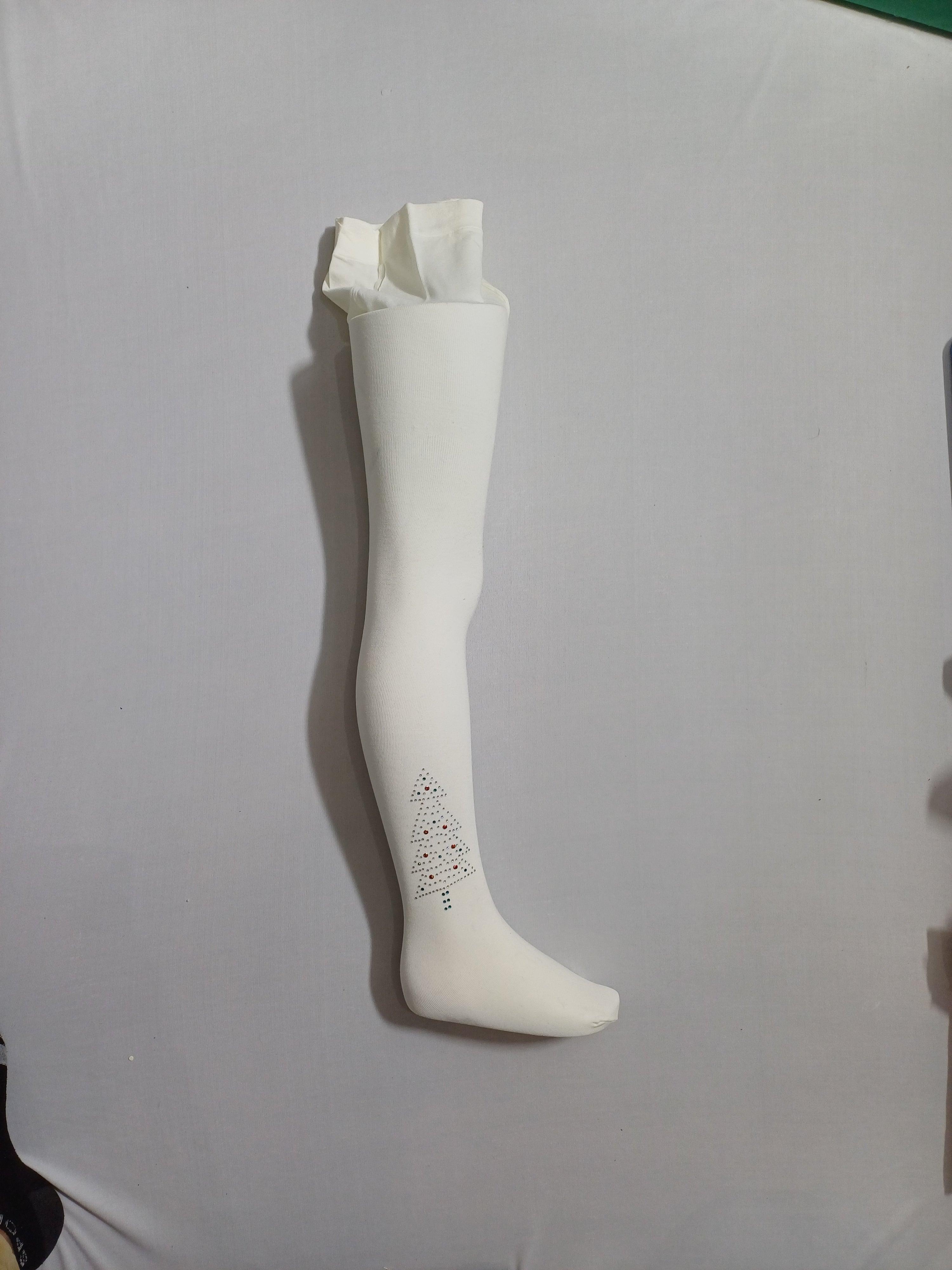 600065 جوارب طويلة بيضاء