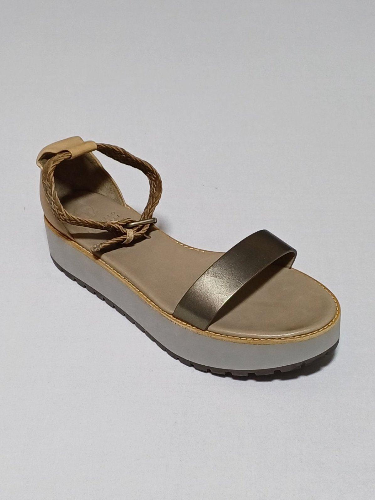 صندل نسائي بكعب إسفيني من برونيللو كوتشينيلي CZ155SMZDMLG938