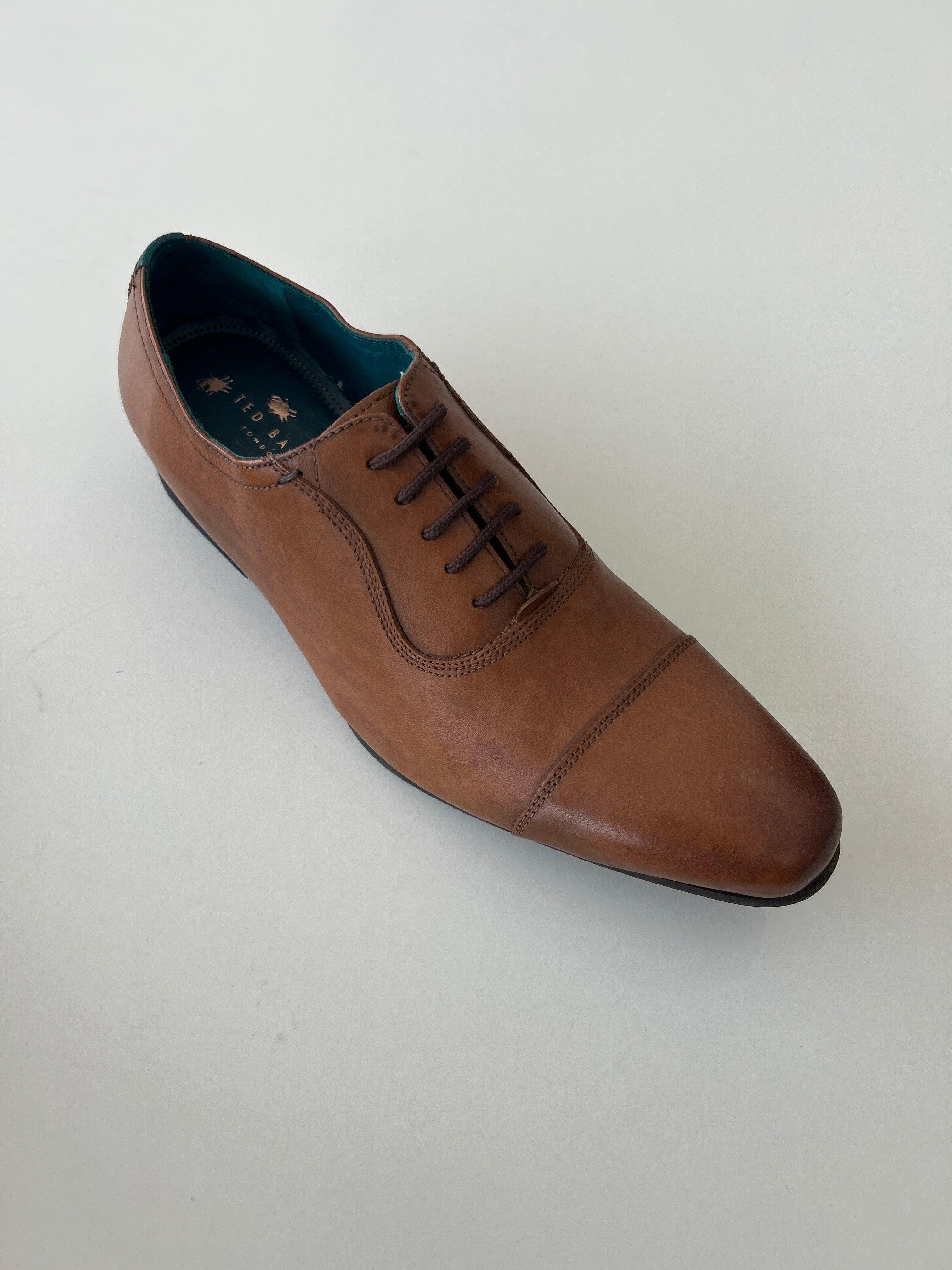 حذاء رسمي للرجال من تيد بيكر TOE02 VAMP TAN 8