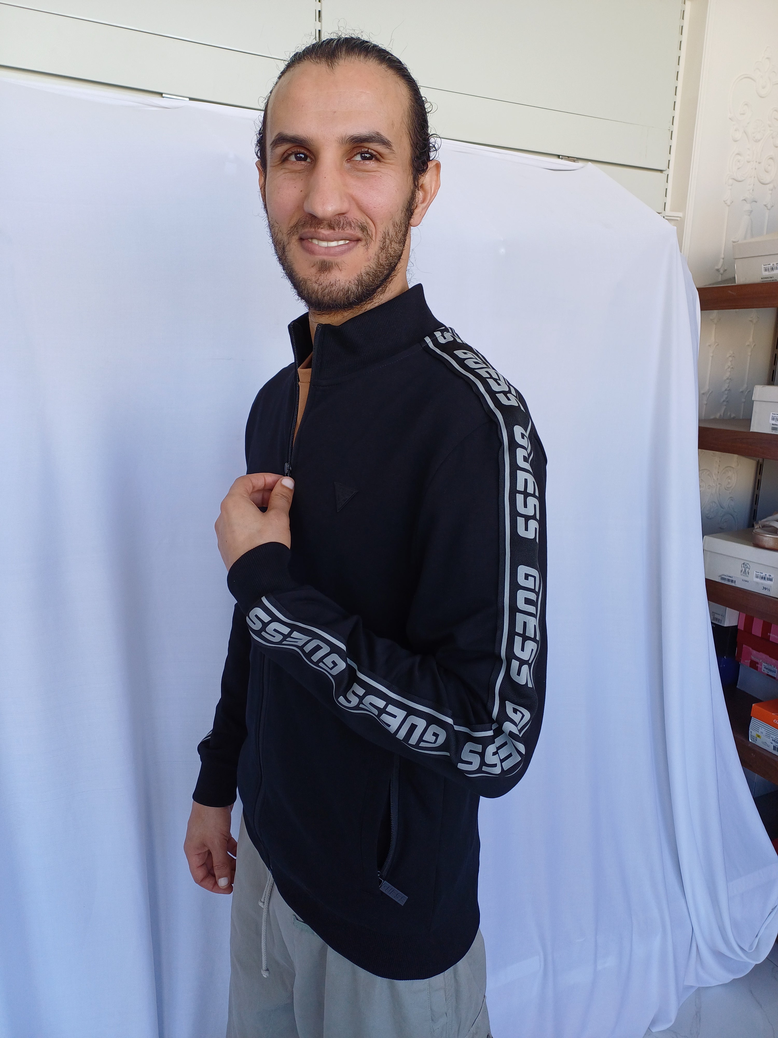 Guess ARLO Logo Tape Zippered Jacket Z2YQ12K6ZS1 Black – Brands Outlet